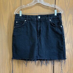 Topshop size 8 Black Frayed Hem Mini Skirt